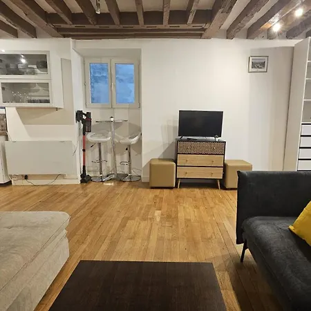 Magnifique Loft ! Moderne & Parisien Quartier Emilie In ! Notre-dame & Pantheon ! * Paryż