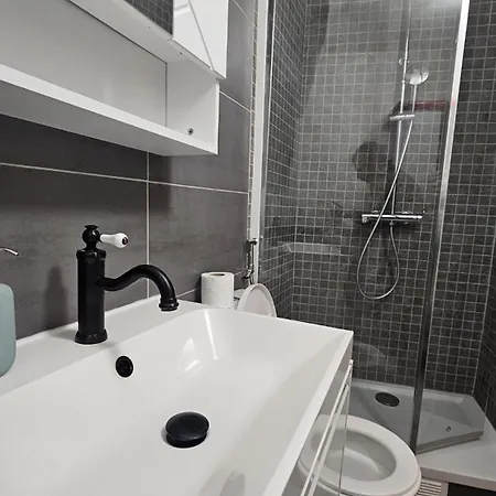 Magnifique Loft ! Moderne & Parisien Quartier Emilie In ! Notre-dame & Pantheon ! *